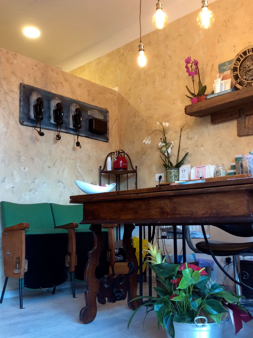 Interno negozio Alma Beauty